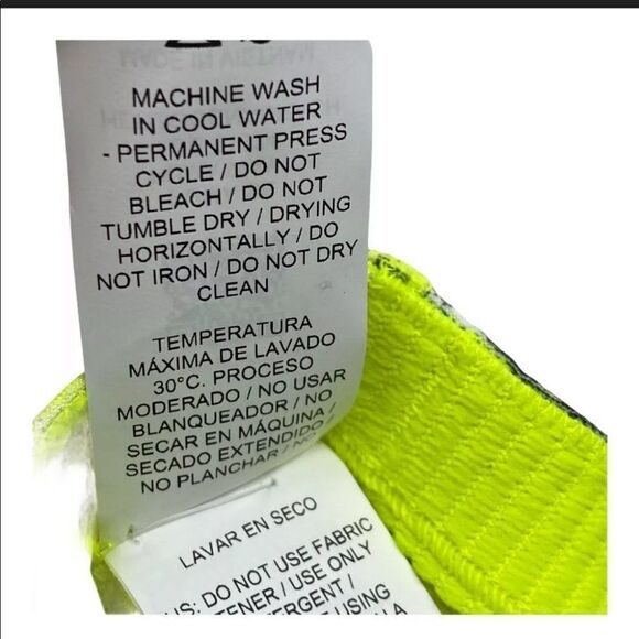 Puma 4Keeps Sports Bra Oceanaire Neon Mid Impact Performance - Picture 10 of 10